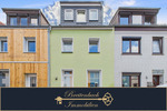 Bremen - Woltmershausen . Modernes Wohnen auf drei Ebenen - Reihenmittelhaus mit schönem Garten