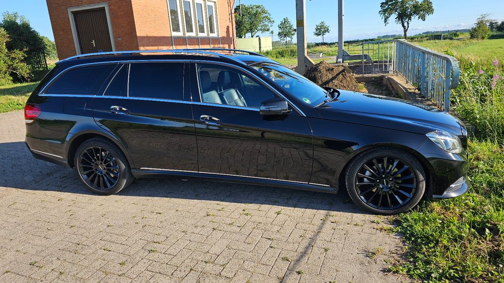 Mercedes-Benz E 220 315.000 km 13.900 &euro; Elsfleth 26931