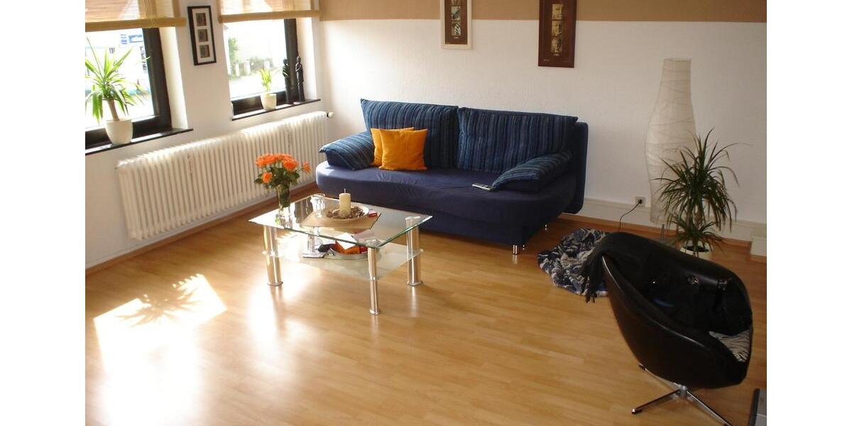 4-Zimmer-Wohnung mit EBK, Terrasse + Gartenanteil 4 zimmer