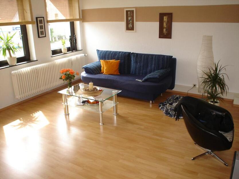 4-Zimmer-Wohnung mit EBK, Terrasse + Gartenanteil zimmer
