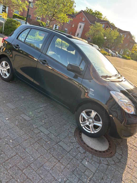 Yaris