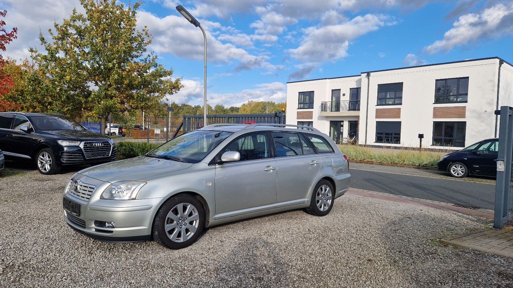 Toyota Avensis 219.500 km 2.750 € Achim 28832