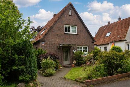 Haus Delmenhorst - 10 Zimmer, 210 m&sup2;, 398.000&euro; | Angebot:26991107