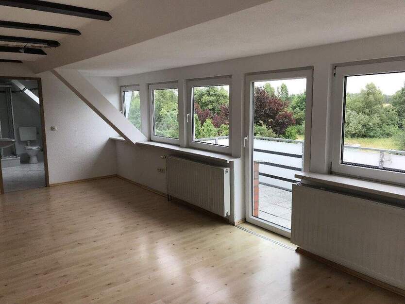 gemütliche 3-Zimmer-Wohnung im DG mit ausgebautem Dachboden 3 zimmer