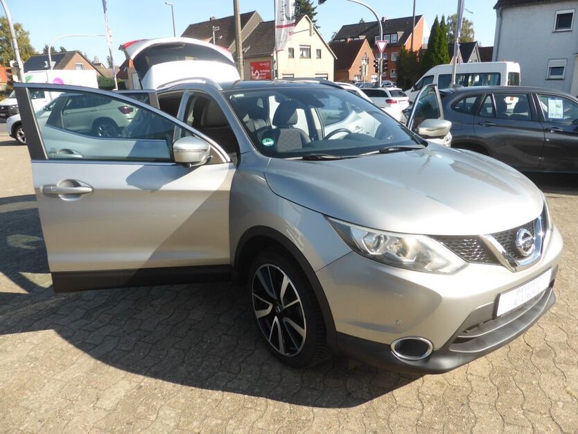 Nissan Qashqai 30.579 km 15.990 € Delmenhorst 27749