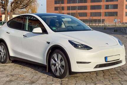 Tesla Model Y 71.879 km 34.900 &euro; Bremen 28217