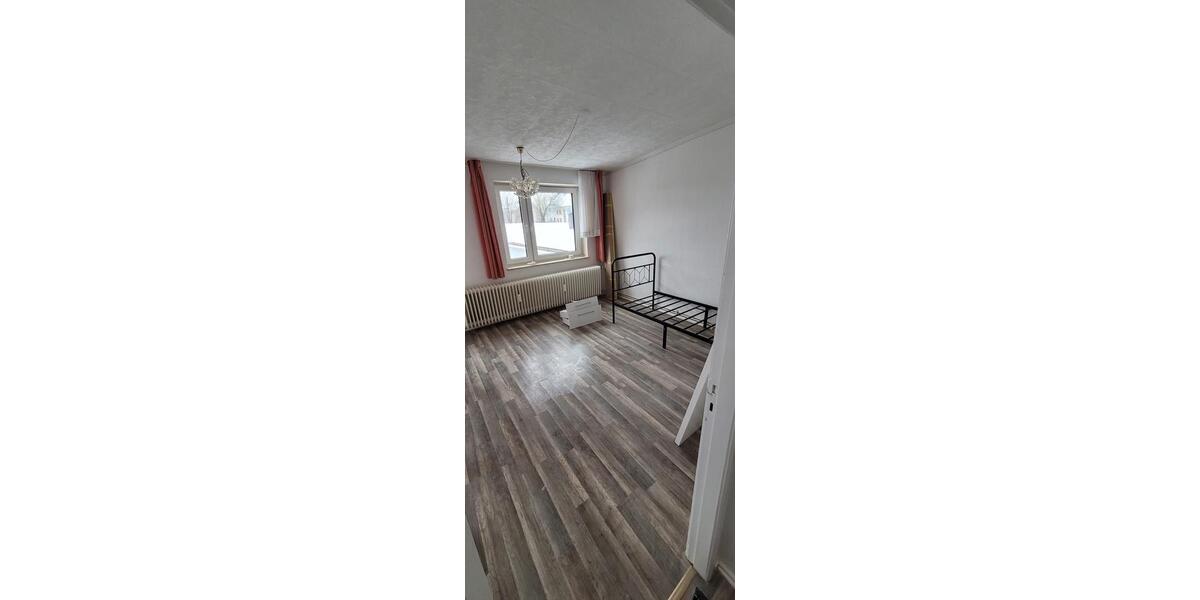 Etagenwohnung Bremen Walle - 3 Zimmer, 50 m&sup2;, 1.000&euro; | Angebot:24980177