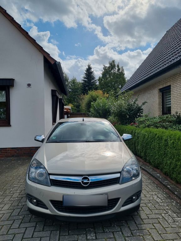 Opel Astra 215.442 km 1.800 € Delmenhorst 27753