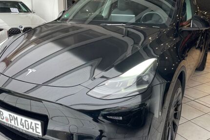Tesla Model Y 29.000 km 34.999 € Bremen 28201