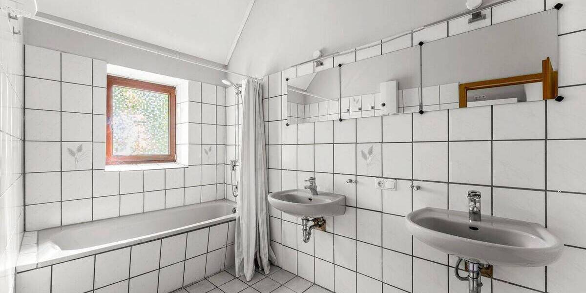 Mehrfamilienhaus, Wohnhaus Lemwerder Altenesch - 8 Zimmer, 366 m&sup2;, 260.000&euro; | Angebot:25684166