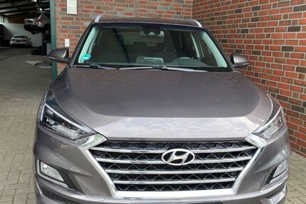 Hyundai TUCSON 190.000 km 9.999 &euro; Ganderkesse 27777