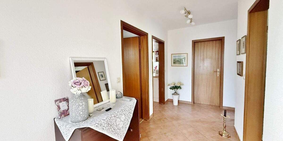 Mehrfamilienhaus, Wohnhaus Delmenhorst Bungerhof - 9 Zimmer, 251 m&sup2;, 479.000&euro; | Angebot:23790170