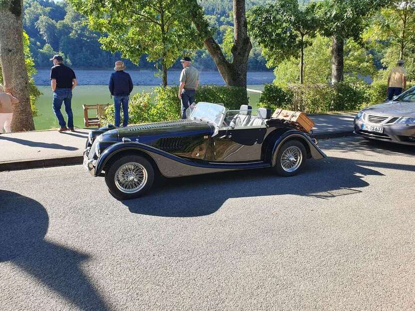 Morgan Plus 4 144.500 km 29.500 € Twistringen 27239