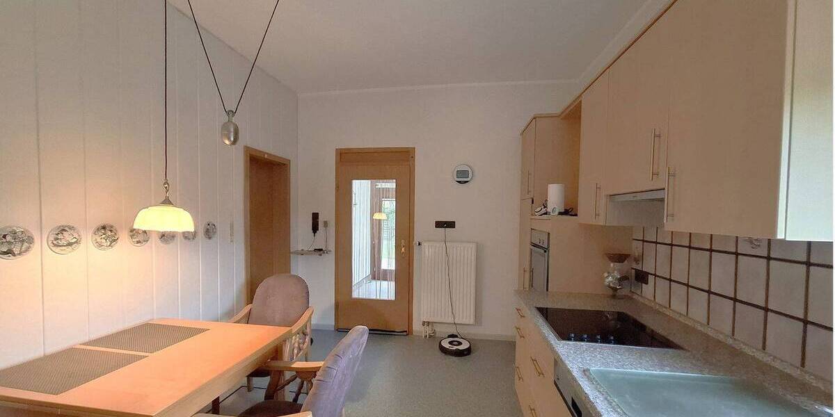 Einfamilienhaus Berne Ranzenbüttel - 7 Zimmer, 205 m&sup2;, 256.000&euro; | Angebot:26568908