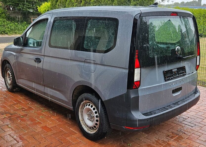 VW Caddy 185.000 km 12.500 € Bremen 28207