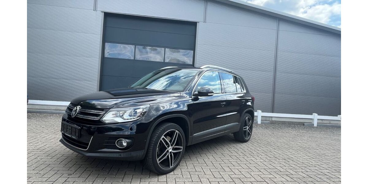 VW Tiguan 136.306 km 13.999 &euro; Ganderkesse 27777
