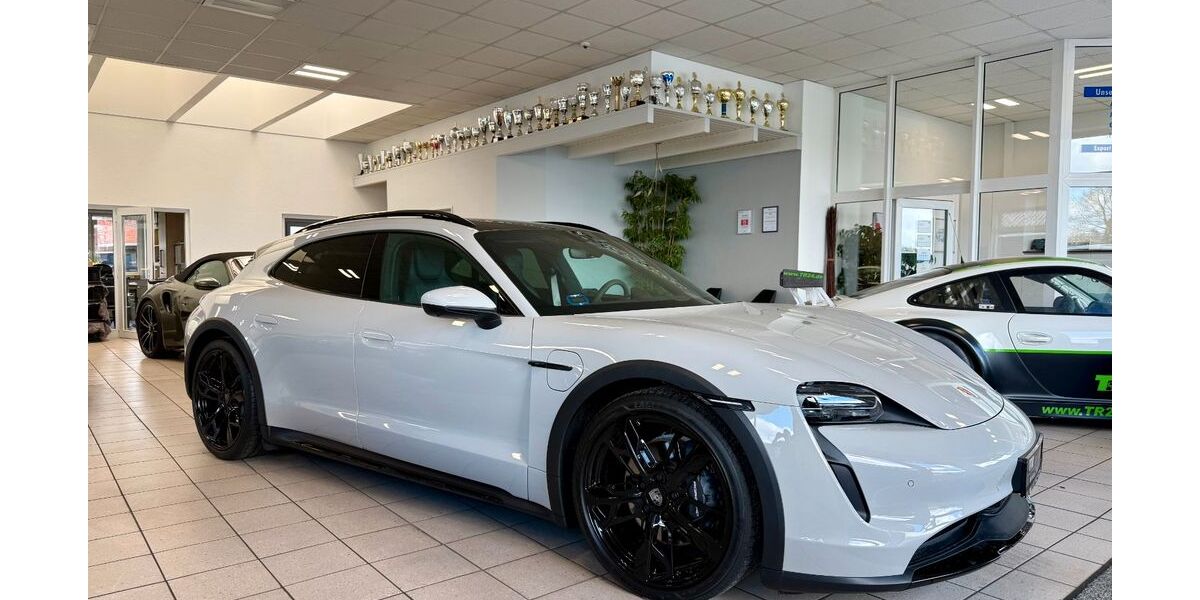 Porsche Taycan 29.987 km 69.850 &euro; Stuhr-Bremen 28816