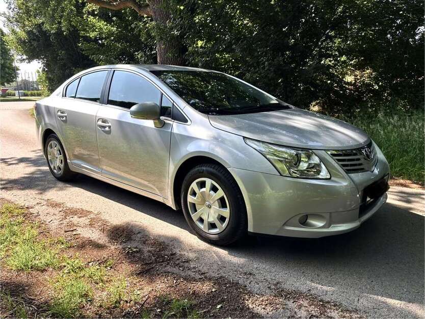 Toyota Avensis 26.550 km 12.699 € Bremen 28355
