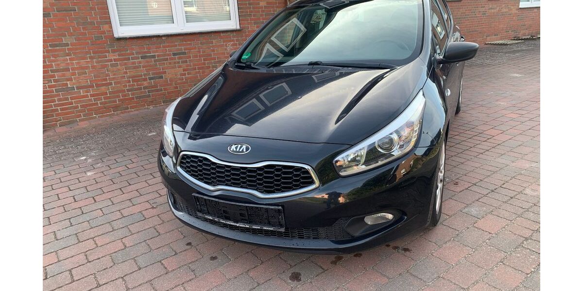 Kia ceed / Ceed 208.820 km 3.790 &euro; Syke 28857