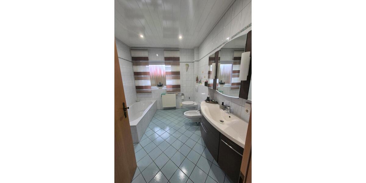 Bungalow Ganderkesee - 3 Zimmer, 126 m&sup2;, 378.000&euro; | Angebot:23810535