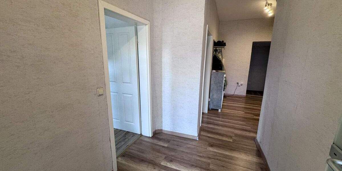 Mehrfamilienhaus, Wohnhaus Ritterhude - 7 Zimmer, 218 m&sup2;, 310.000&euro; | Angebot:25685803