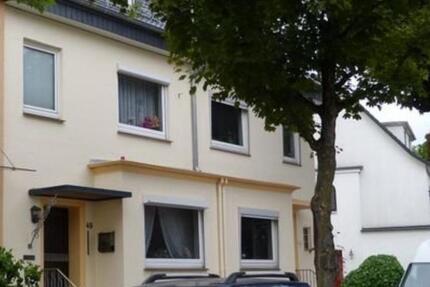 Große Doppelhaushälfte zu Vermieten 8 zimmer