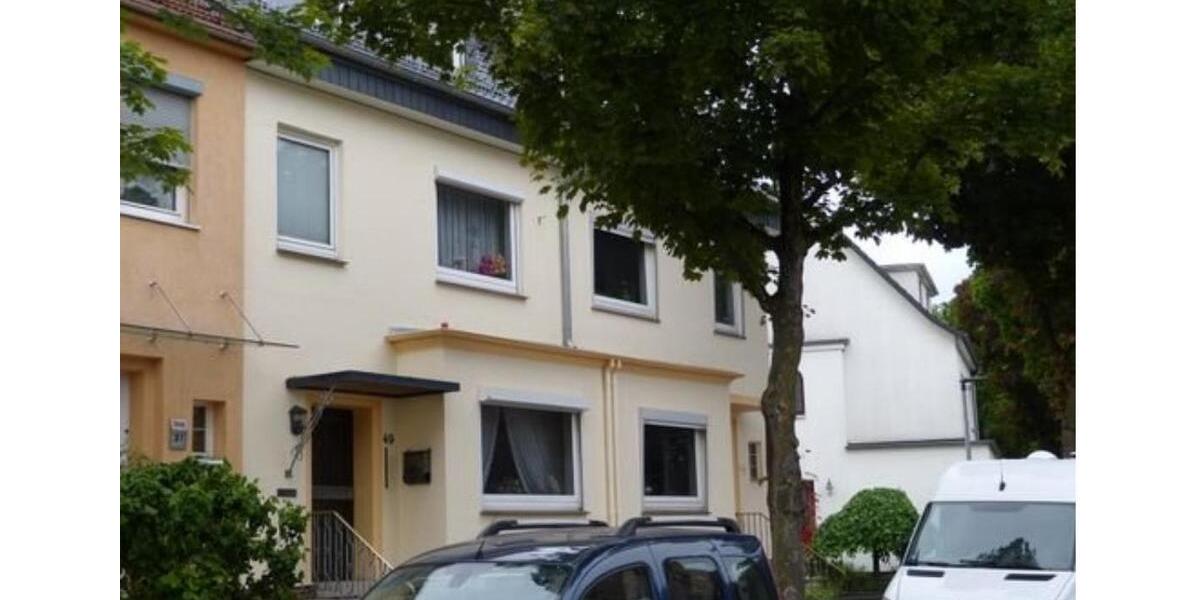 Große Doppelhaushälfte zu Vermieten 8 zimmer