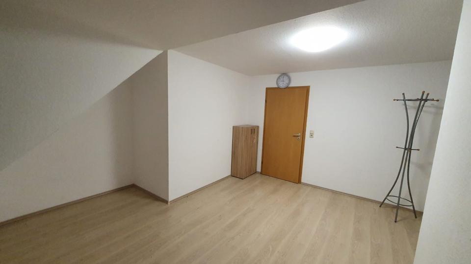 Gewerbeobjekt Bremen Häfen - 6 Zimmer, 130 m&sup2;, 1.400&euro; | Angebot:25921257
