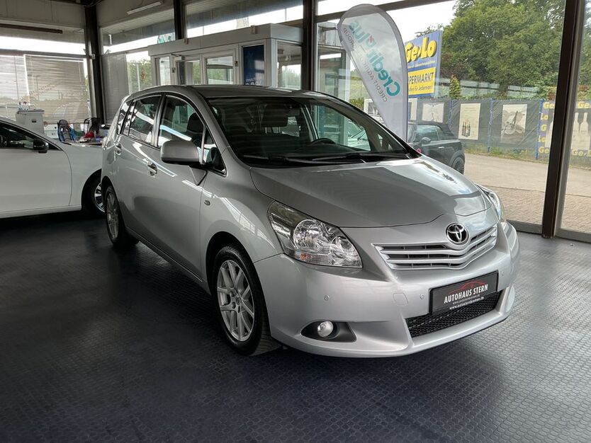 Toyota Verso 125.700 km 9.400 € Bremen 28201
