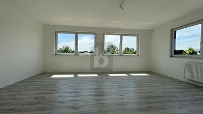 VIEL TAGESLICHT & FLEXIBLE RAUMKONZEPTE - Gewerbeobjekt Achim | Angebot:26972683