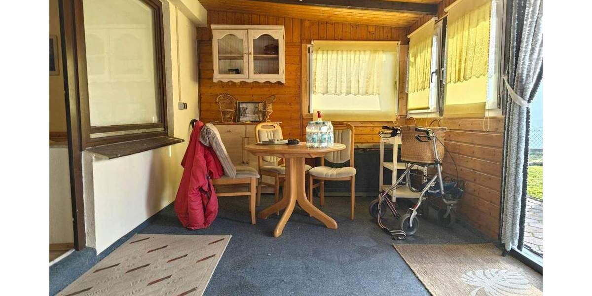 Mehrfamilienhaus, Wohnhaus Bremen Burg-Grambke - 6 Zimmer, 150 m&sup2;, 295.000&euro; | Angebot:25821544