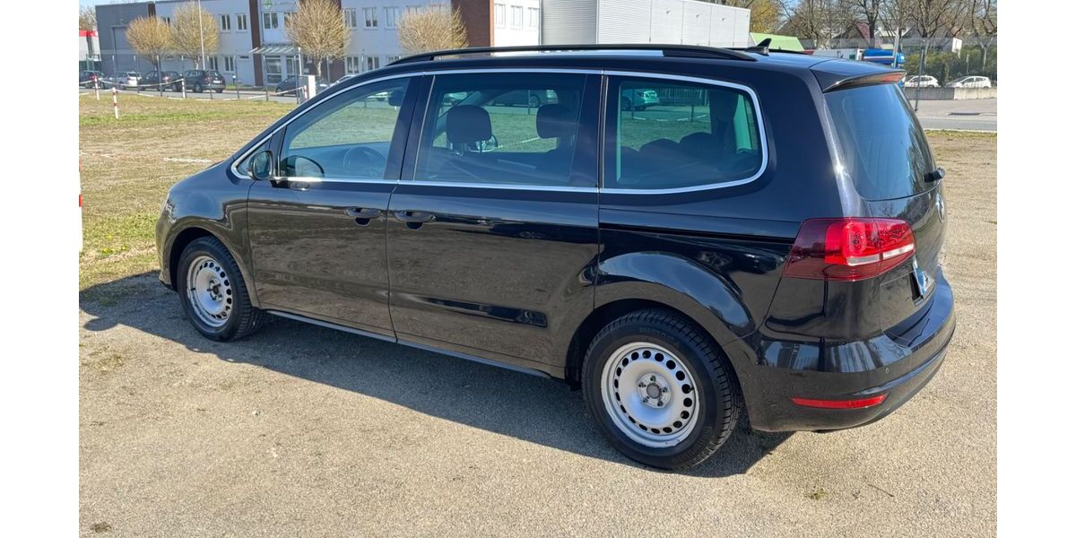 VW Sharan 181.500 km 17.900 &euro; Bremen 28215