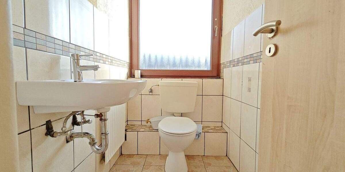Mehrfamilienhaus, Wohnhaus Bremen Burg-Grambke - 6 Zimmer, 150 m&sup2;, 295.000&euro; | Angebot:25821544