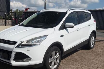 Ford Kuga 123.000 km 12.499 &euro; Ritterhude 27721