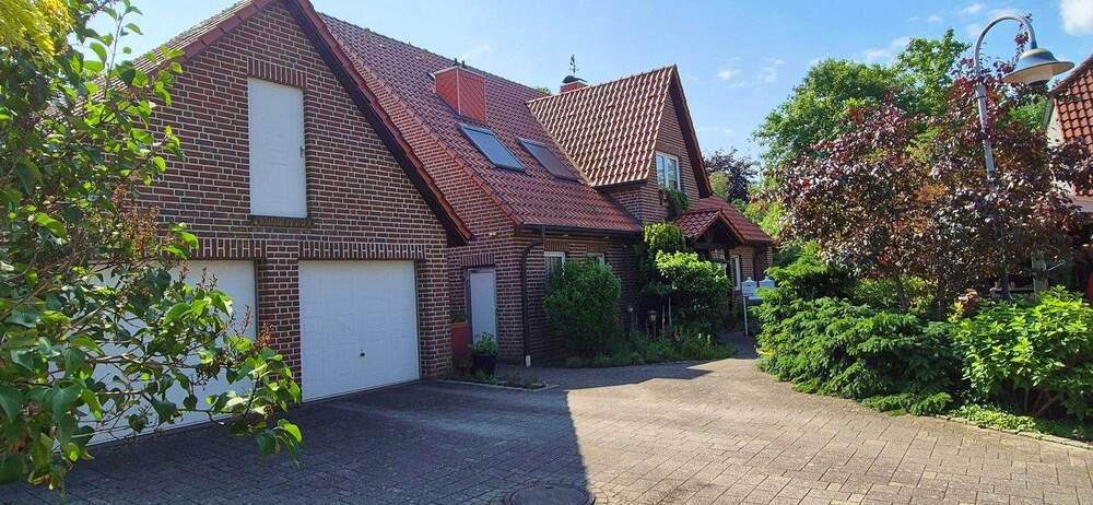 Großzügiges Zweifamilienhaus in ruhiger Lage in Ottersberg zu verkaufen 6 zimmer