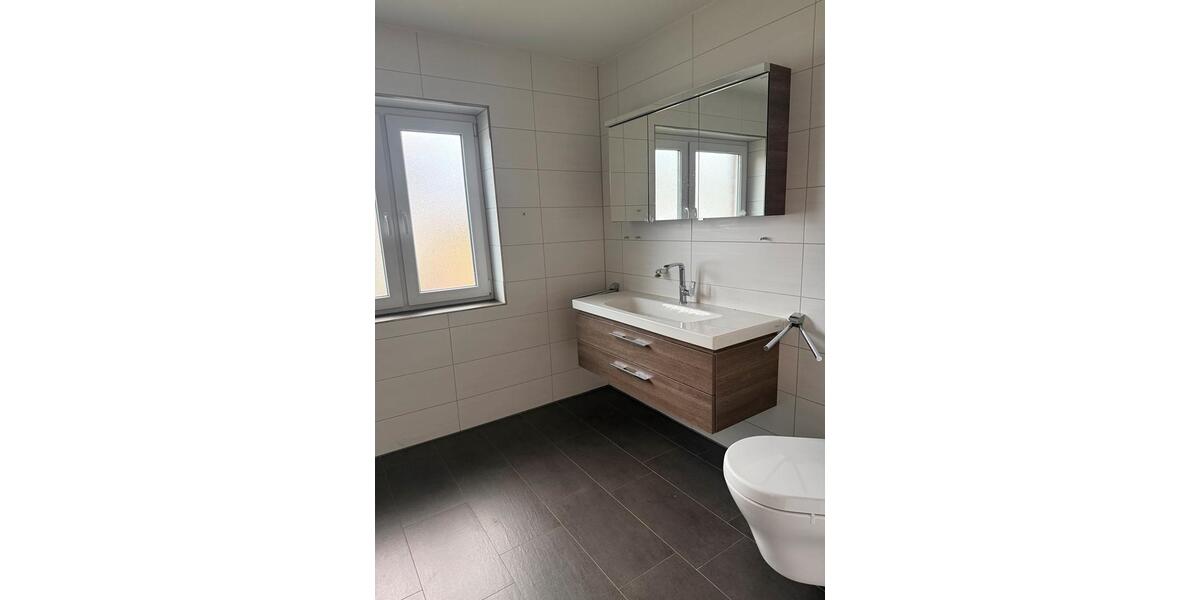 Bungalow Hambergen - 3 Zimmer, 125 m&sup2;, 1.300&euro; | Angebot:25452573