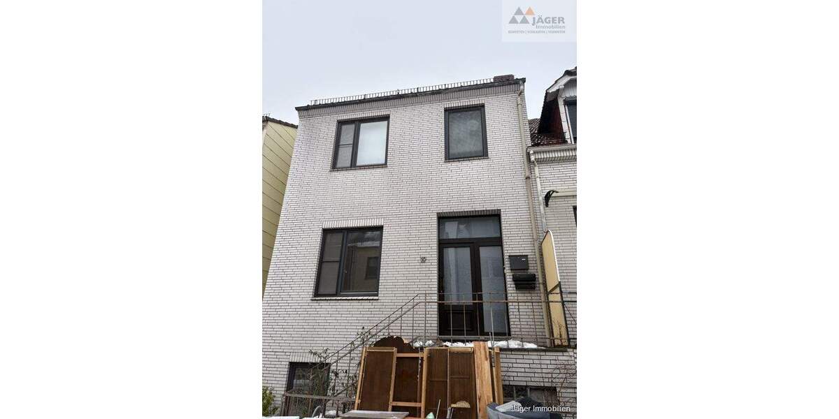 Mehrfamilienhaus, Wohnhaus Bremen Woltmershausen - 8 Zimmer, 130 m&sup2;, 180.000&euro; | Angebot:25140871