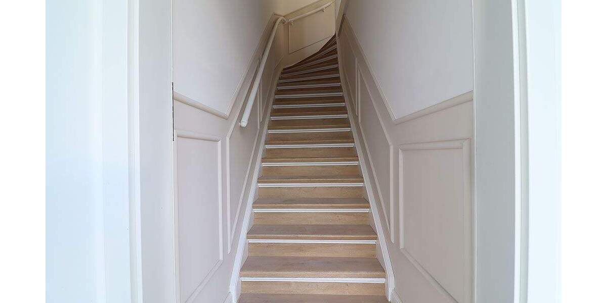 Mehrfamilienhaus, Wohnhaus Bremen Lindenhof - 7 Zimmer, 167 m&sup2;, 379.000&euro; | Angebot:25837025