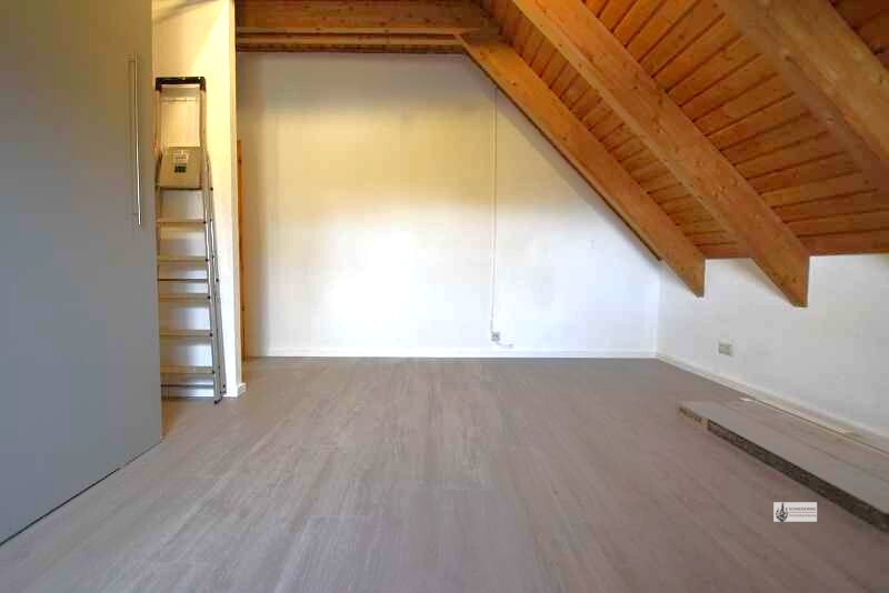 Gemütliche + renovierte Maisonette-Wohnung EBK, vielseitig nutzbarer Spitzboden Garage + Stellplatz - Etagenwohnung Syke / Steimke Steimke | Angebot:24149149