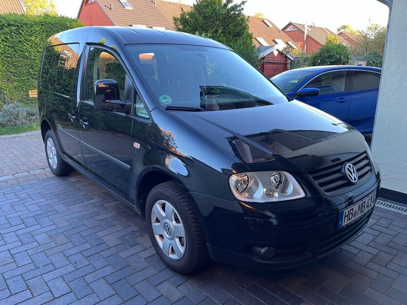 VW Caddy 147.000 km 6.250 € Bremen 28279