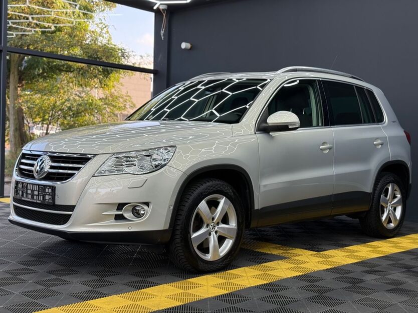 VW Tiguan 142.977 km 10.940 € Bremen 28239