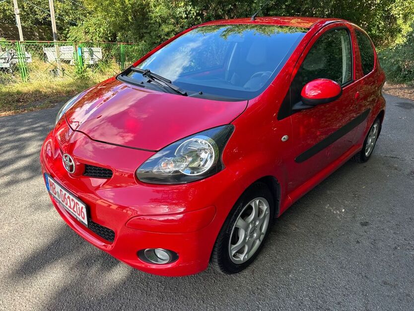 Toyota Aygo (X) 106.400 km 3.260 € Bremen 28215