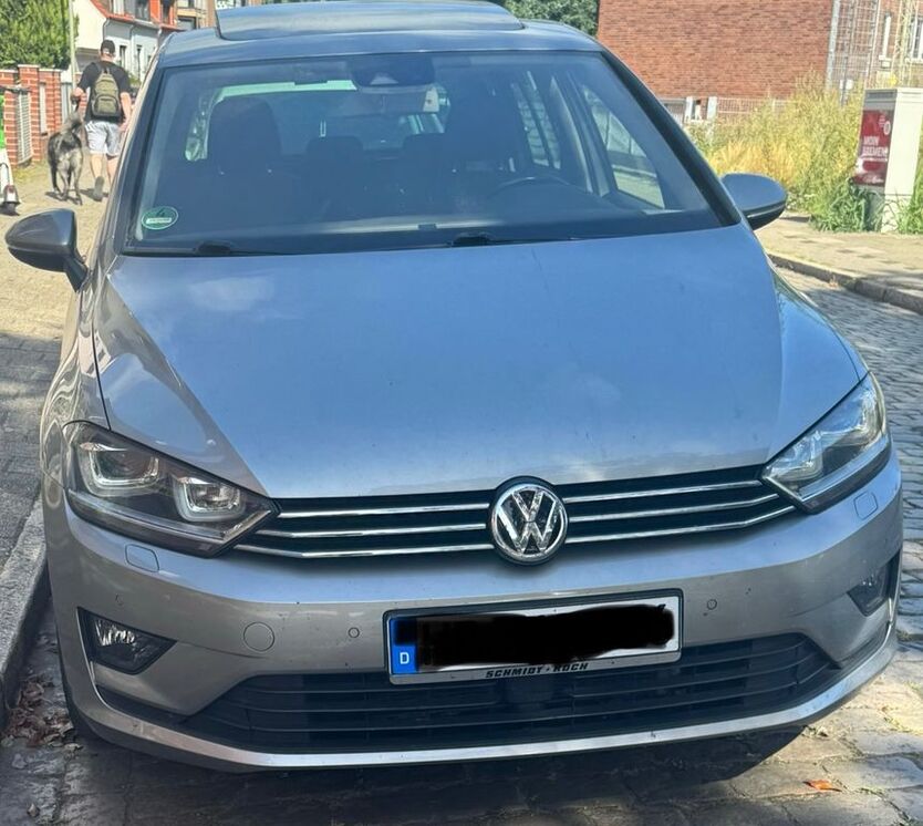VW Golf Sportsvan 144.000 km 13.400 € Bremen 28237