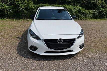 Mazda 3 118.000 km 11.999 &euro; Bremen 28717