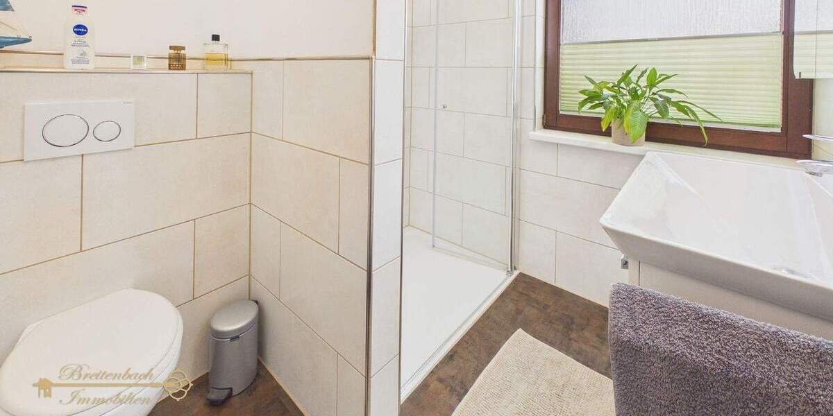 Reihenmittelhaus Bremen Kirchhuchting - 3 Zimmer, 81 m&sup2;, 329.000&euro; | Angebot:25684190