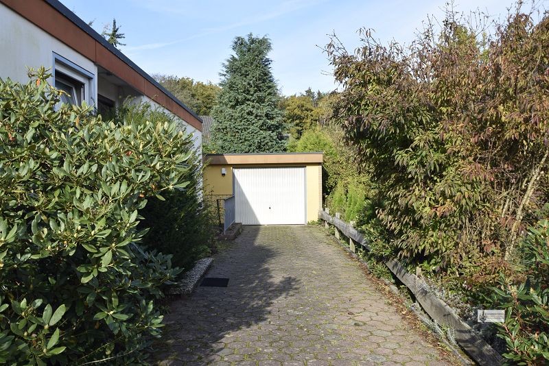 Bungalow mit Vollkeller + Garage + Garten Interessantes Potenzial ! - Einfamilienhaus Syke / Siedlung Gessel Siedlung Gessel | Angebot:26882737