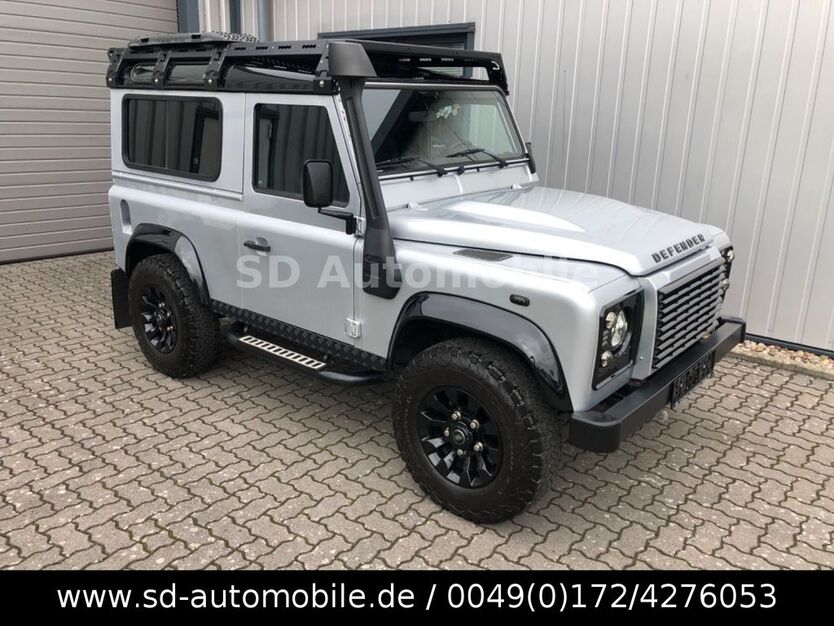 Land Rover Defender 79.800 km 49.890 € Grasberg bei Bremen 28879