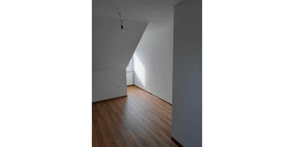 Dachgeschoßwohnung Martfeld - 3 Zimmer, 100 m&sup2;, 650&euro; | Angebot:26232176