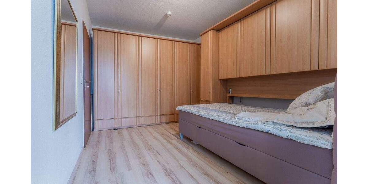 Etagenwohnung Bremen Lehe - 2 Zimmer, 67 m&sup2;, 165.000&euro; | Angebot:25680928