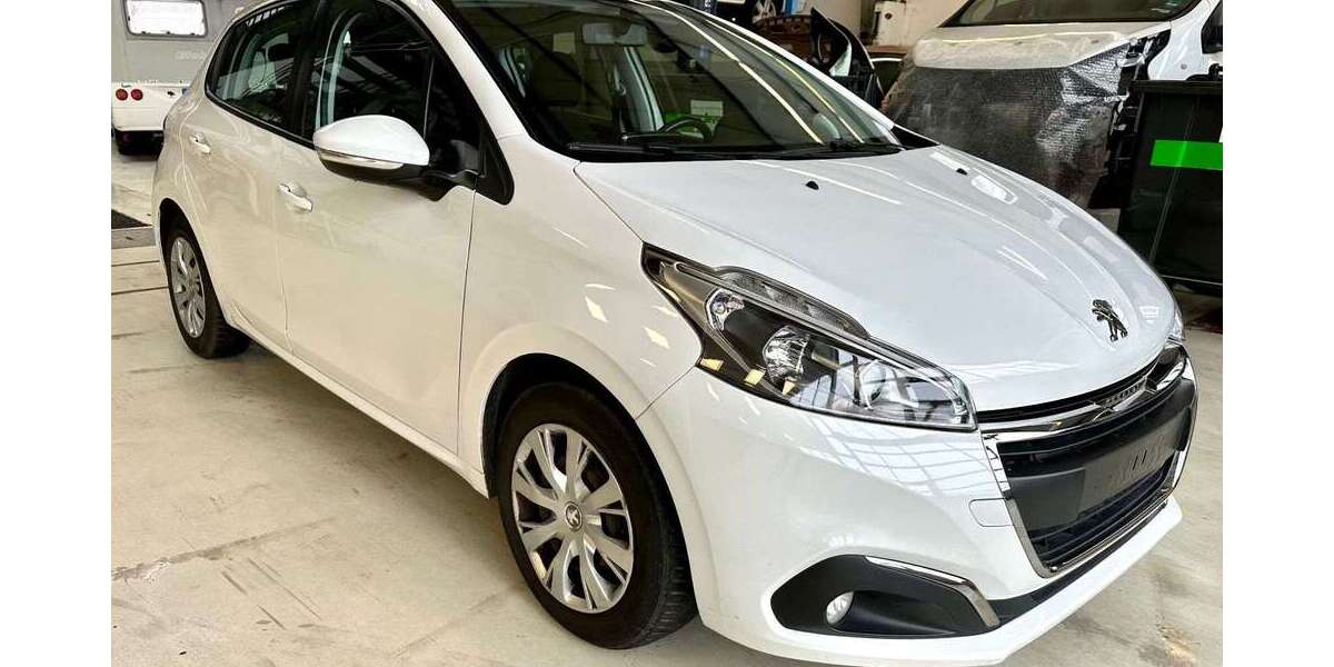 Peugeot 208 119.595 km 7.100 &euro; Bremen 28217